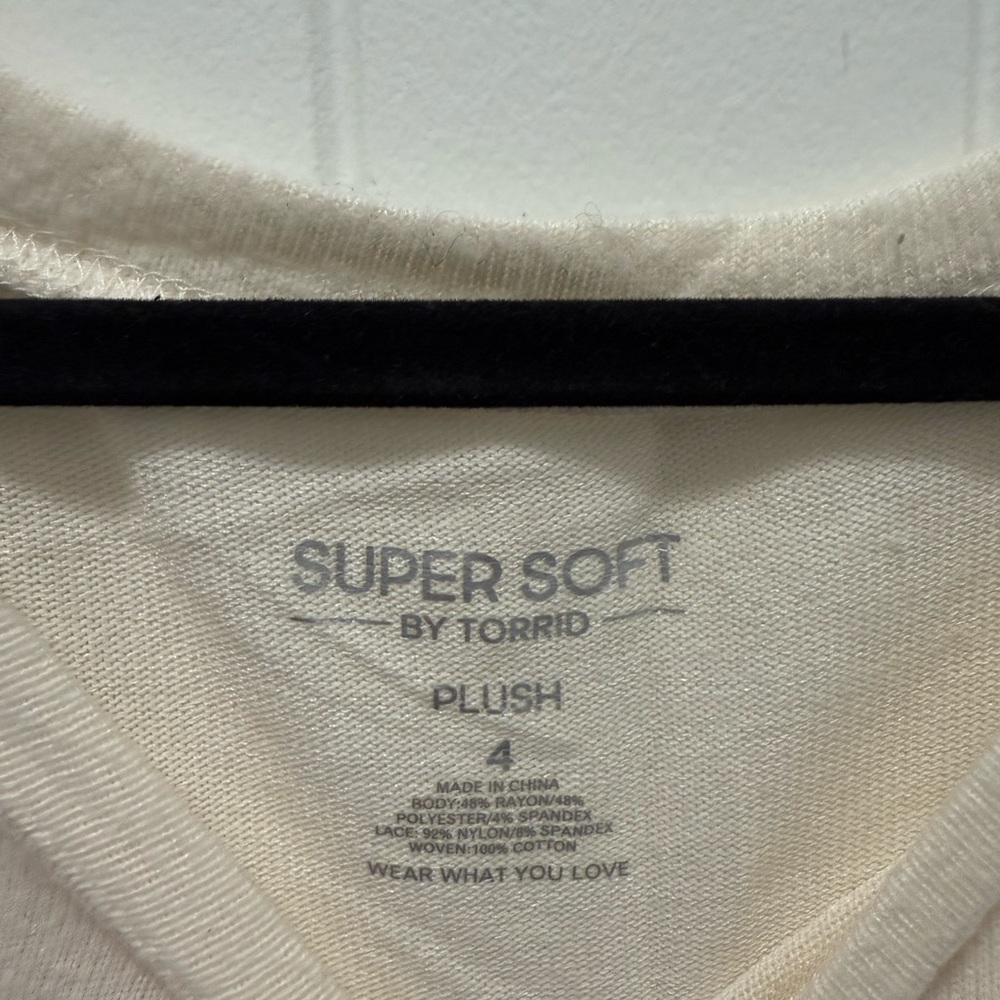 Torrid Cream Lace Detail Sweatshirt - Picture 2 of 5